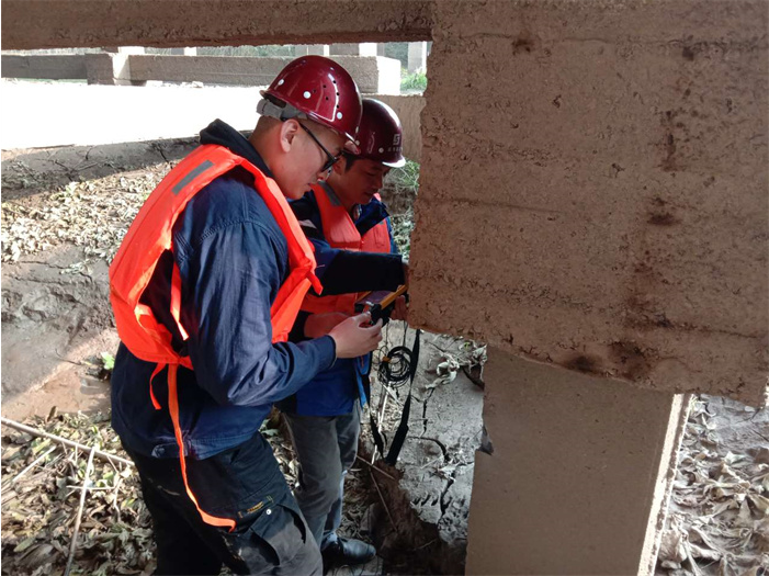 码头混凝土结构为小裂缝超声波检测